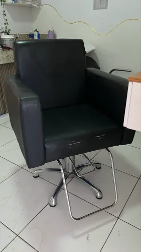 Cadeira poltrona hidráulica para salão