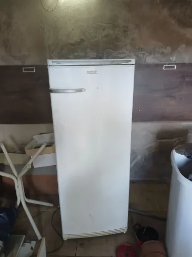 Geladeira 700