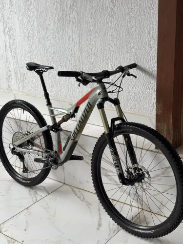 Bike aro 29 full Specialized carbono