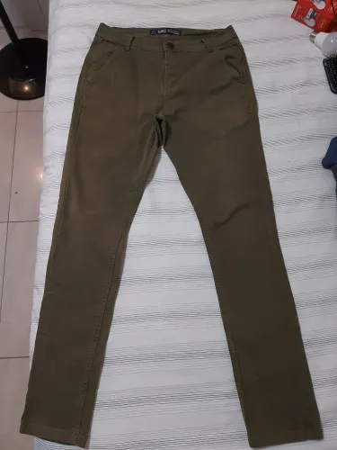 Calça verde de brim MR2