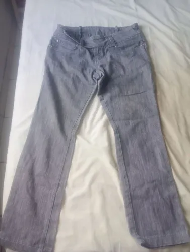 ROUPAS POUCO USADAS PARA VENDER LOGO