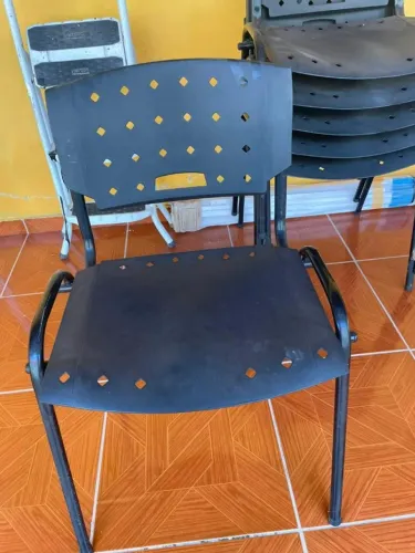 Cadeiras de aço