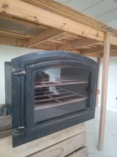 FORNO DE FERRO FUNDIDO SANTA BÁRBARA PARA FOGÃO A LENHA