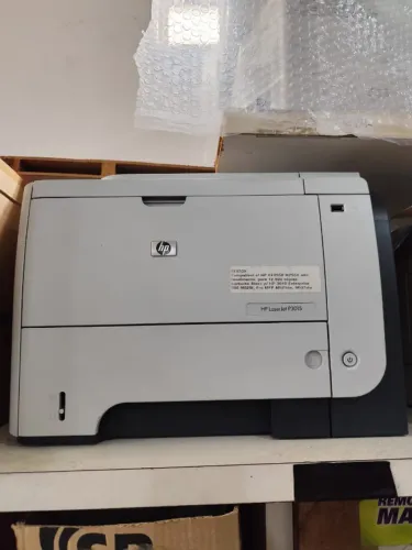 Impressora HP Laser Jet P3015 Monocromática com toner