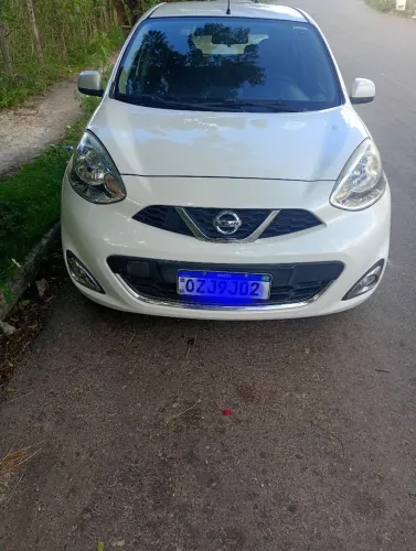 Nissan March SV 1.0 12V Flex 5P 2015