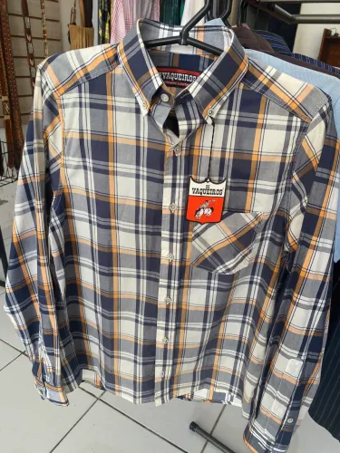 Camisa Masc Tam P Os vaqueiros c/ etiqueta