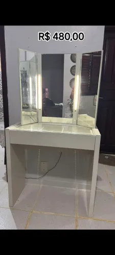 Vendo penteadeira com led
