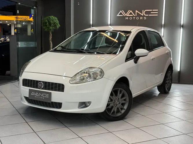 Fiat Punto Essence 1.6 Flex 16V 5P 2011