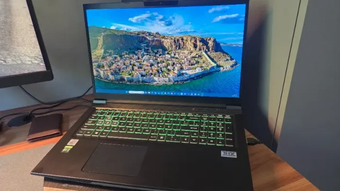 Notebook gamer Avell C62 RTX LIV + cooler de mesa