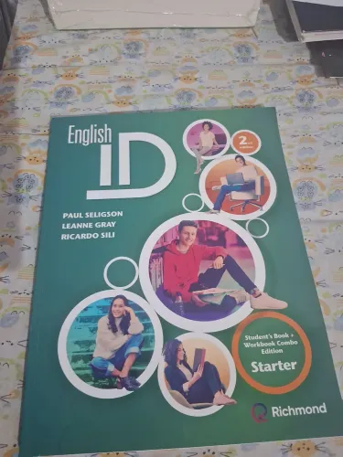 Livro de inglês "English ID Student's Book Starter 2nd Edition"