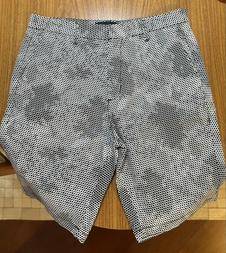 Bermuda social masculina tamanho 40 preta e branca