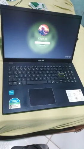 Notebook Asus Intel Celeron N4500 | 4GB RAM | Muito Conservado