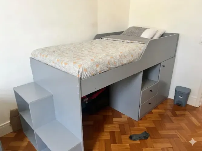 Cama Cama alta + escrivaninha