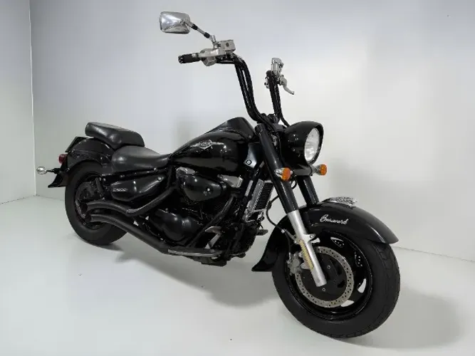 Suzuki BOULEVARD C1500 Black Edition - 2009 - A BANDIDA!