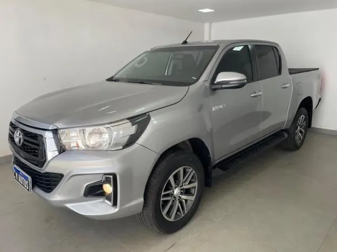 Toyota Hilux CD SRV 4X4 2.8 TDI Diesel Aut. 2019