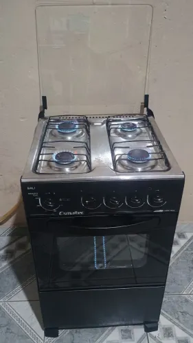 Fogão Esmaltec de 4 bocas valor 330 reais faço entrega aceito Pix 