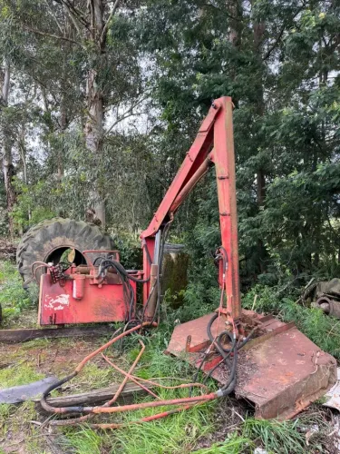 Roçadeira articulada Lavralle