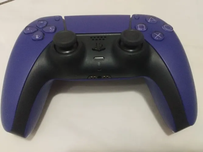 Controle DualSense PS5 Original Roxo Galáctico - Drift no Analógico Direito