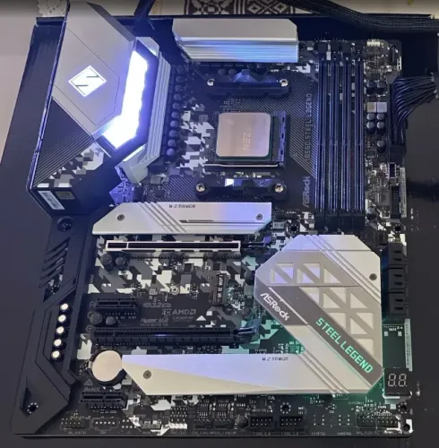 Placa-mãe ASRock B550 Steel Legend AM4