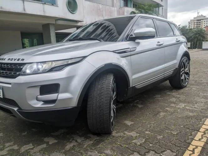 Land Rover Range Rover Evoque Pure 2.0 Aut. 5P 2012