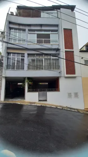 CASA DE VILA A VENDA NA TIJUCA, COM 03 QUARTOS, PROX. A ESTAÇÃO DE METRO SÃO FRANCISCO XAV