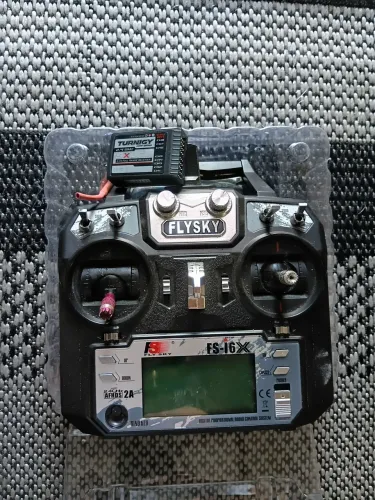 Rádio flayskay FS-I6 X com 1 receptor turnigy