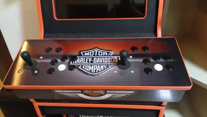 Fliperama com Teka de Led com 2000 jogos novos.