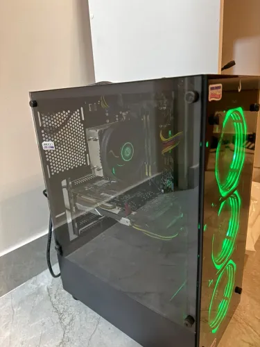 PC GAMER Ryzen 52600, 16GB DDR4, SSD240GB, B450 GIGABYTE