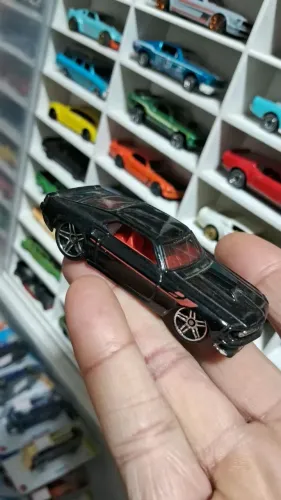Hot Wheels '69 Ford Mustang