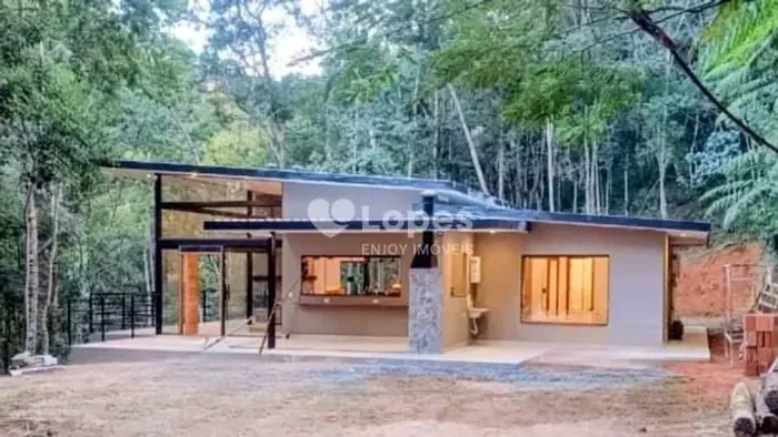 Casa em Jrd Araras, Petrópolis