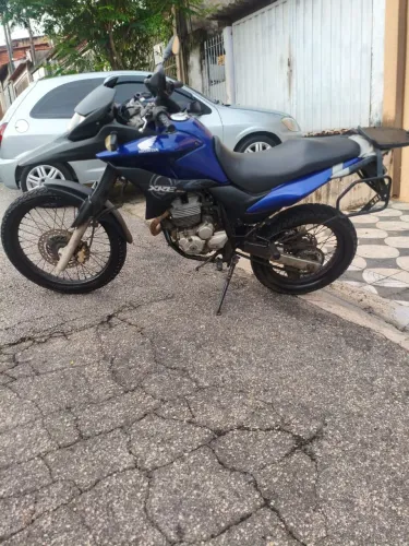 XRE 300 MUITO BEM CONSERVADA E REVISADA.