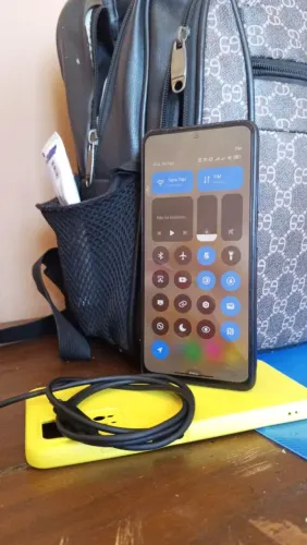 Troco note 11 PRO 5g NFC novinho