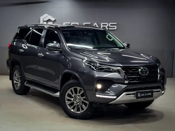 Toyota Hilux SW4 SRX 4X4 2.8 TDI 16V Dies. Aut. 2021