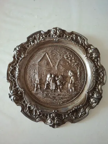 Para de pratos de ferro decorativos