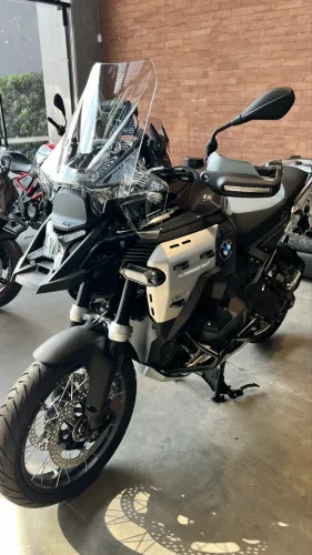 BMW GS1300 ADVENTURE TRIPLE BLACK NOVÍSSIMA 