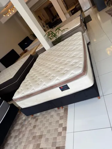 Cama box Casal QUEEN EURO SEMINOVA - Entrego!