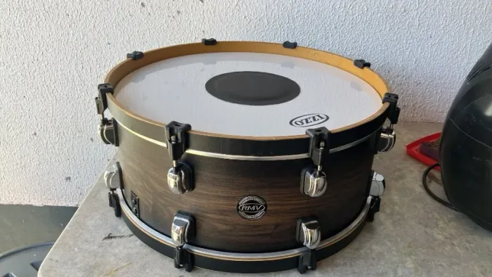 ZABUMBA RMV 18 + BAG - MICROFONADA SM57