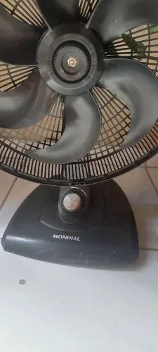 Ventilador Mondial 50 cm com defeito