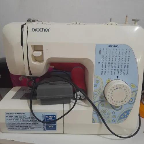 Máquina de Costura Brother