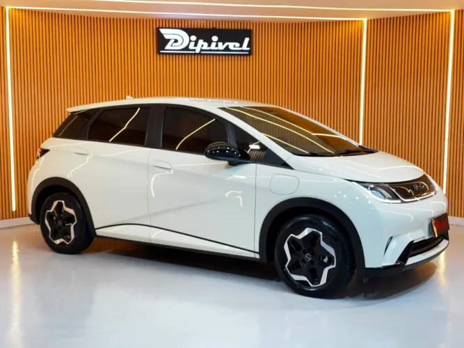BYD Dolphin EV (Elétrico) 2026