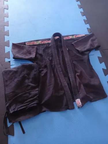 Kimono jiu-jitsu tamanho A2