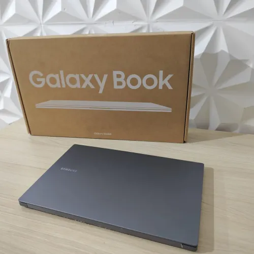 Samsung i5 13 geração 8 ram ddr5 512gb