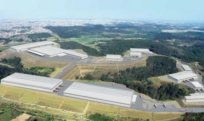 Galpão industrial para locação em Embu das Artes-SP, Jardim Magaly: 4 salas, 2 banheiros,