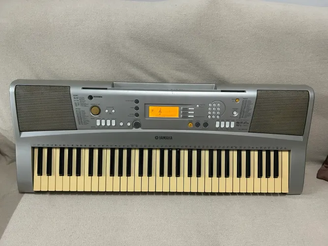 Teclado yamaha