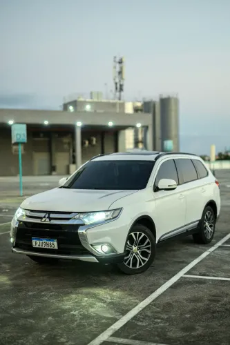 Mitsubishi Outlander 2.0 16V 160cv Aut. 2016