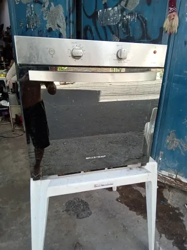 forno de embutir a gás da marca Brastemp