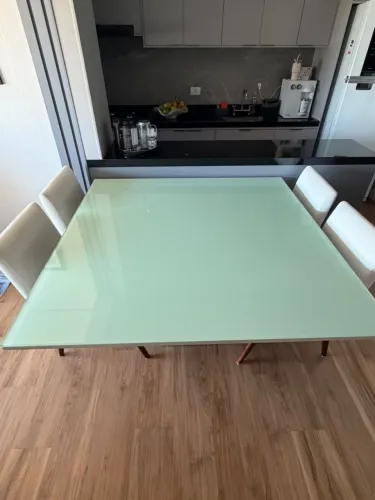 Mesa quadrada conjunto de cadeiras