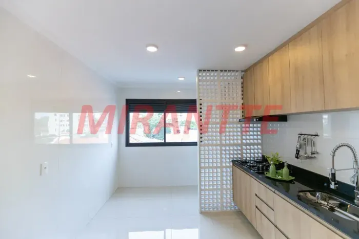 Sobrado Semi- Isolado à Venda na Vila Isolina Mazzei 140 m² | 3 Suítes | 3 Vagas