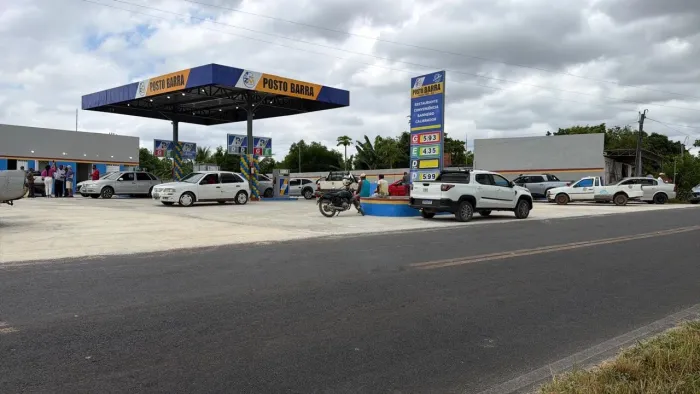 POSTO DE COMBUSTÍVEIS À VENDA - ÁGUA FRIA/BA