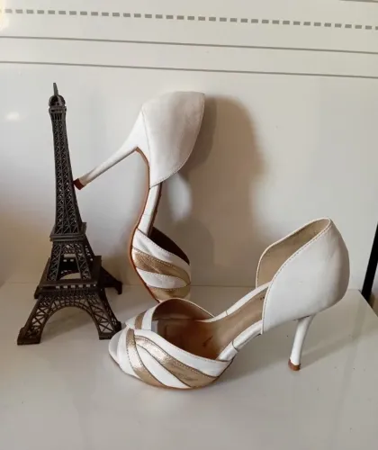 Sapato branco 35